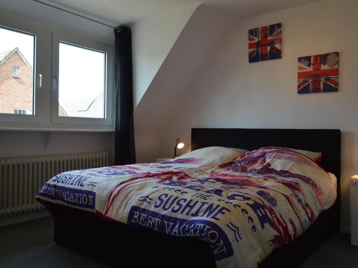 Cozy Apartment In Rees With Free Wifi Екстер'єр фото