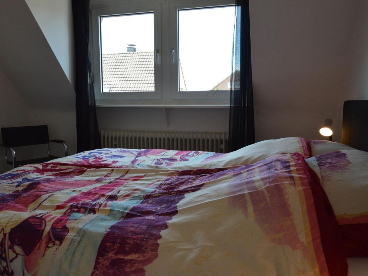 Cozy Apartment In Rees With Free Wifi Екстер'єр фото