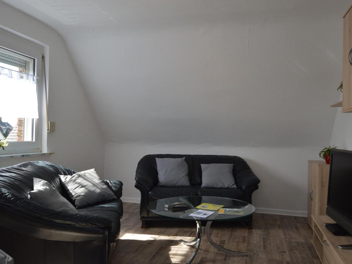 Cozy Apartment In Rees With Free Wifi Екстер'єр фото