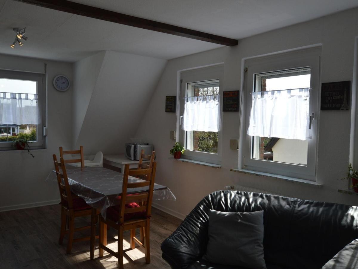 Cozy Apartment In Rees With Free Wifi Екстер'єр фото